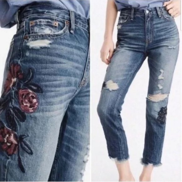 Abercrombie & Fitch Annie High Rise Boho Embroidered Floral Girlfriend Jeans - Picture 1 of 14